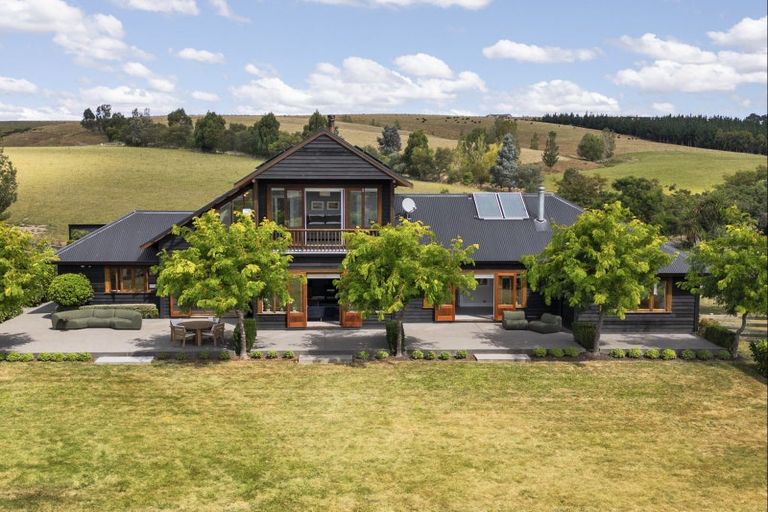 Photo of property in 246 Tiffin Road, Parkvale, Carterton, 5792