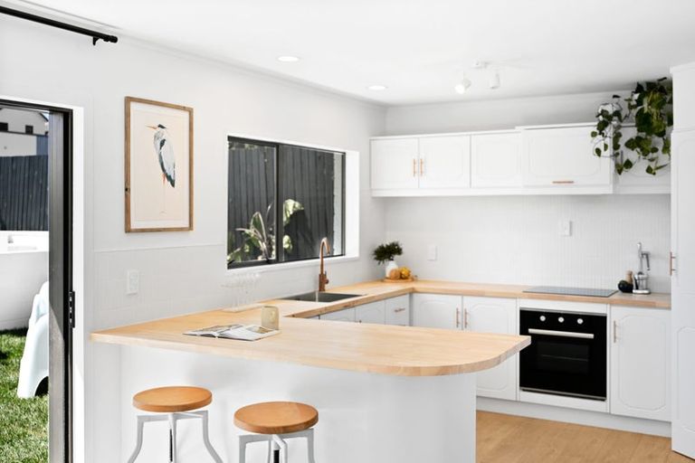 Photo of property in 124a Karewa Parade, Papamoa Beach, Papamoa, 3118