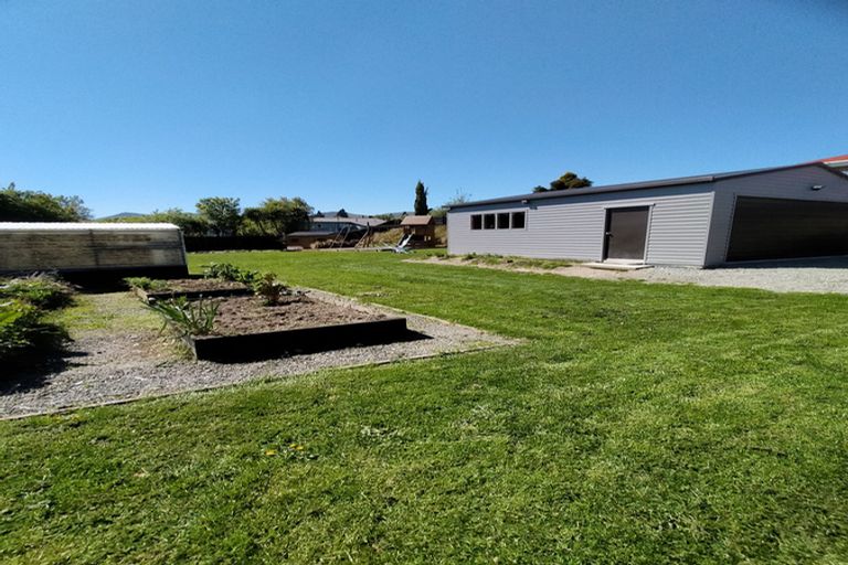 Photo of property in 15 Helena Street, Lumsden, 9730