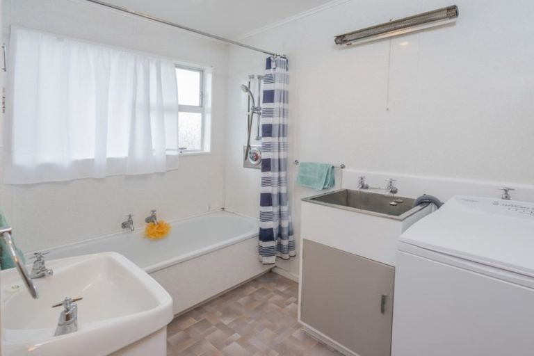 Photo of property in 138a Tiro Tiro Road, Levin, 5510