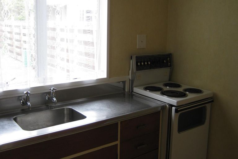 Photo of property in 464 Featherston Street, Palmerston North, 4414