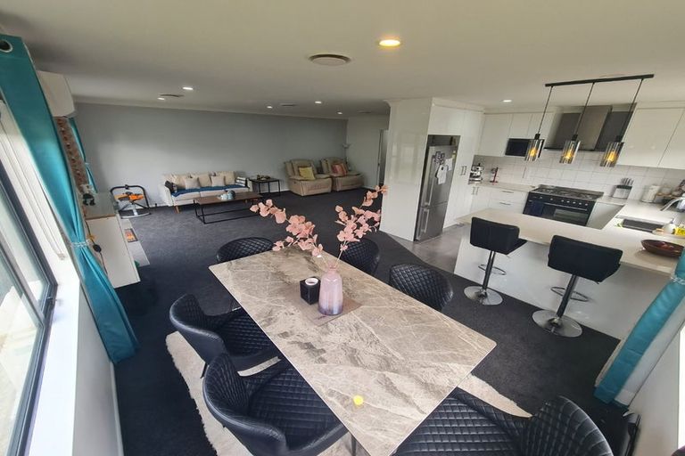 Photo of property in 47 Staithes Drive North, Whitby, Porirua, 5024