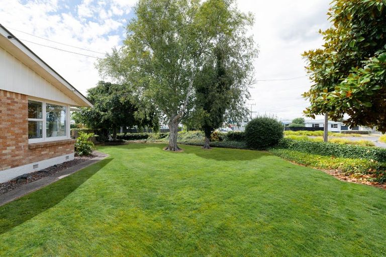 Photo of property in 21 Forsyth Street, St Andrews, Hamilton, 3200