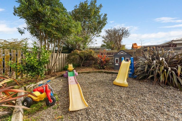 Photo of property in 16 Julia Street, Pahiatua, 4910