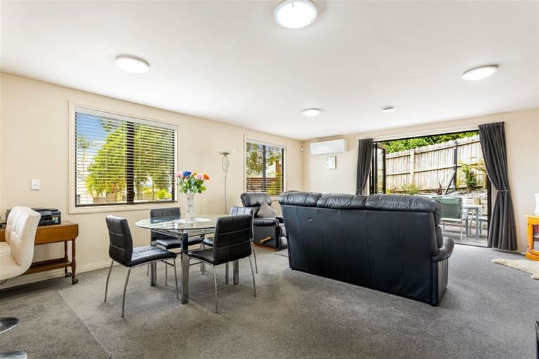 Photo of property in 4 View Ridge Drive, Ranui, Auckland, 0612