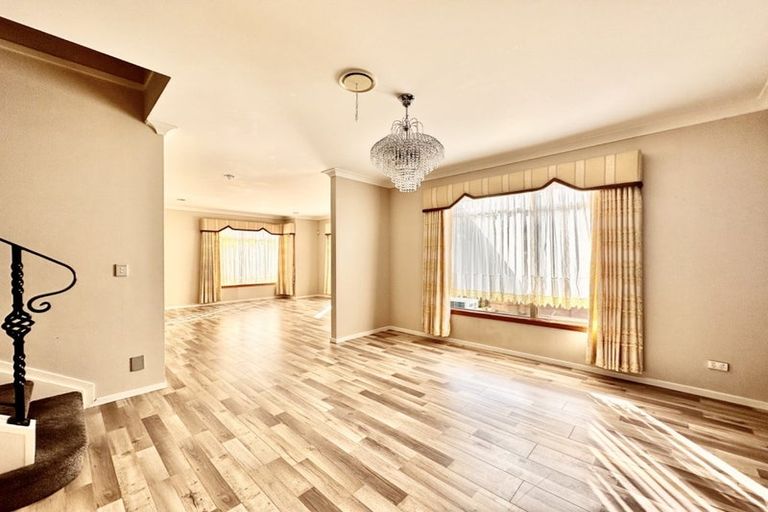 Photo of property in 23 Packspur Drive, Flat Bush, Auckland, 2016