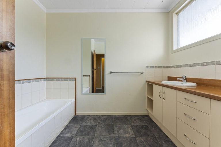 Photo of property in 247 Vogel Street, Roslyn, Palmerston North, 4414