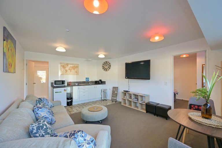 Photo of property in 8 Invincible Drive, Glenorchy, 9372