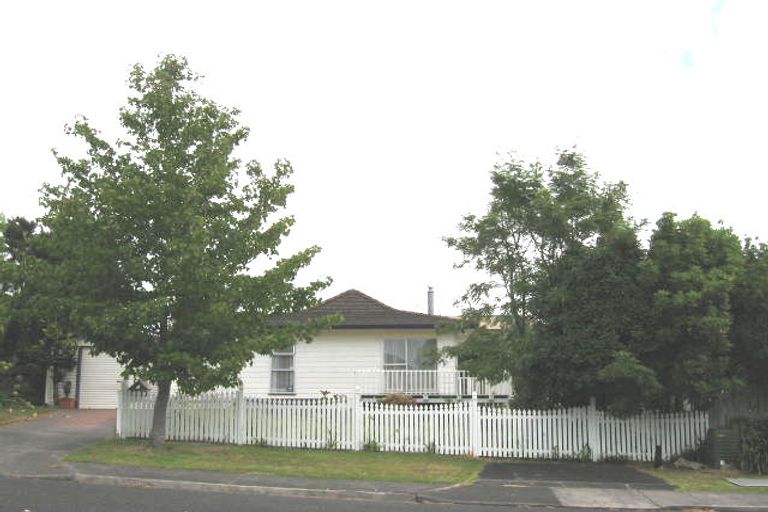 Photo of property in 70 Lynn Road, Bayview, Auckland, 0629