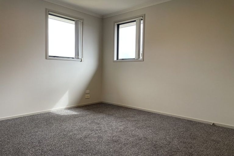 Photo of property in 7 Greenbough Lane, Greenhithe, Auckland, 0632