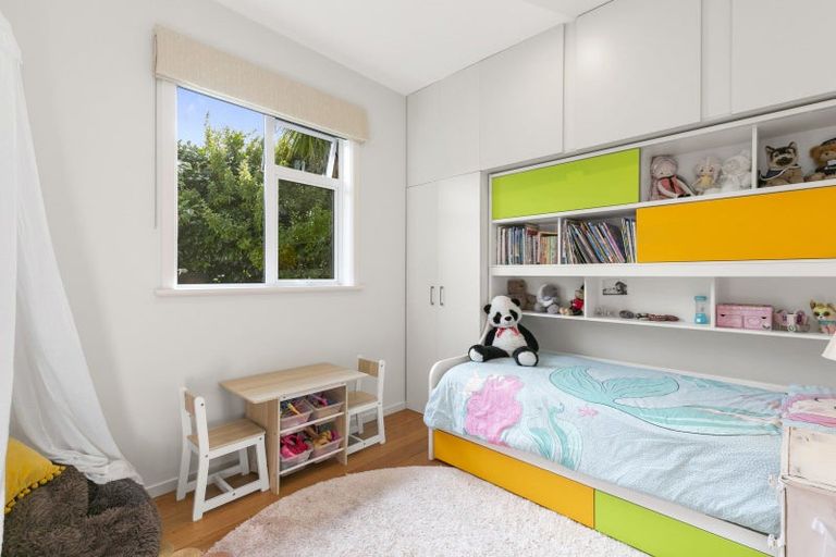 Photo of property in 1/15a Box Hill, Khandallah, Wellington, 6035