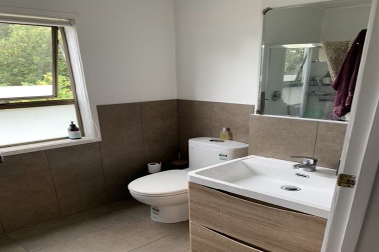 Photo of property in 2/15 Fairfax Avenue, Northcote, Auckland, 0627