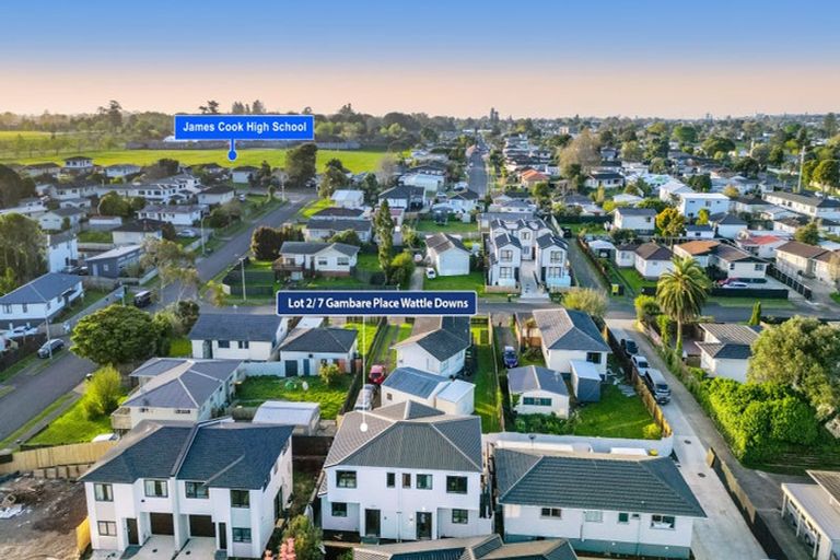 Photo of property in 2/7 Gambare Place, Wattle Downs, Auckland, 2103