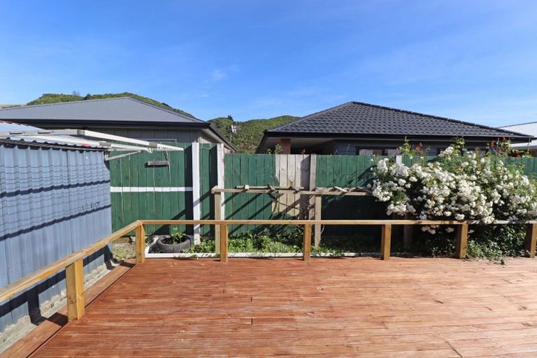 Photo of property in 94 Farmer Crescent, Taita, Lower Hutt, 5011