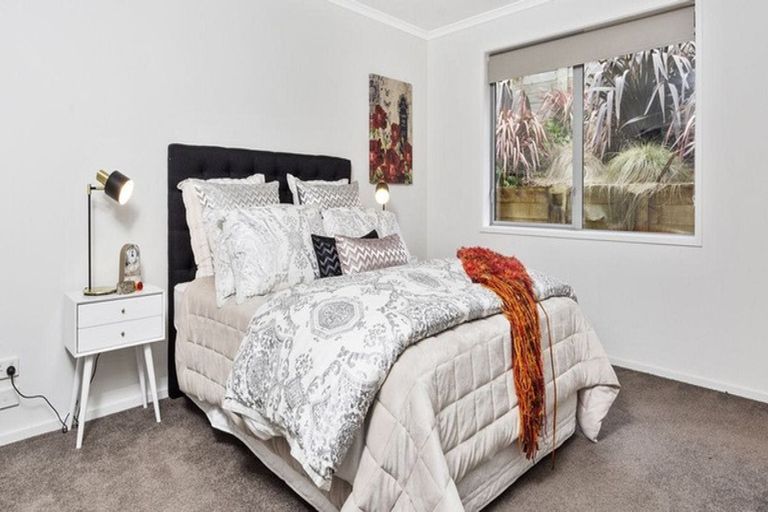 Photo of property in 4 Mcneish Place, Pokeno, 2402