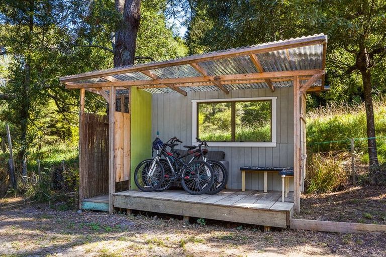 Photo of property in 27 Lett Road, Snells Beach, 0920