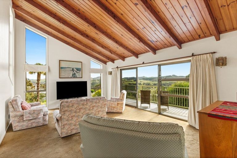 Photo of property in 9 Falls View Road, Haruru, 0204