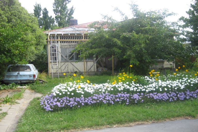 Photo of property in 70 Corson Avenue, Beckenham, Christchurch, 8023