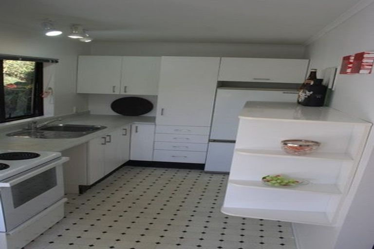 Photo of property in 441 Titirangi Road, Titirangi, Auckland, 0604