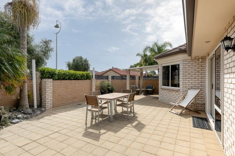 Photo of property in 34 Saint Heliers Place, Papamoa Beach, Papamoa, 3118
