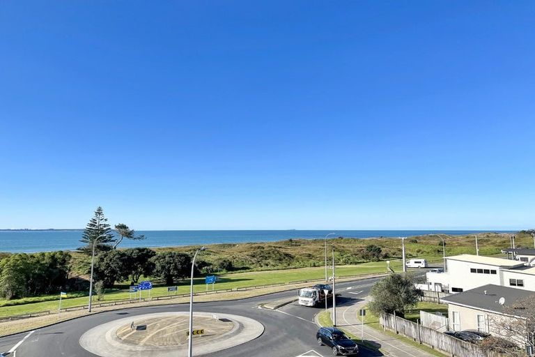 Photo of property in 10/898 Papamoa Beach Road, Papamoa Beach, Papamoa, 3118