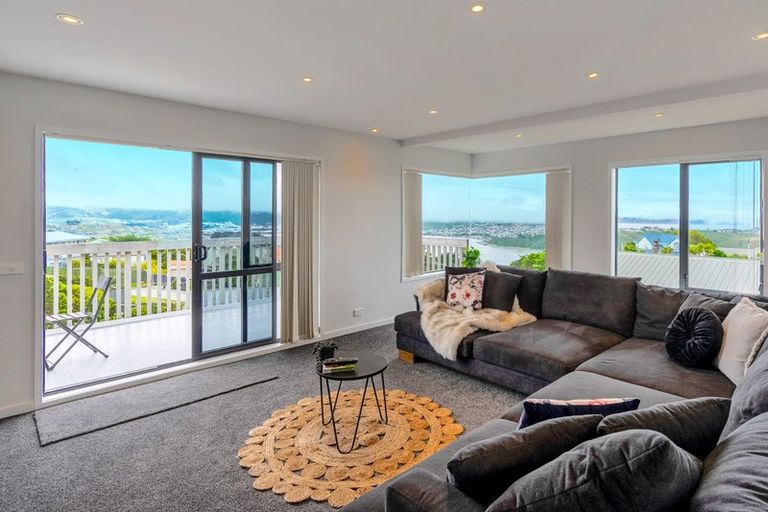 Photo of property in 17 Doncaster Terrace, Ascot Park, Porirua, 5024