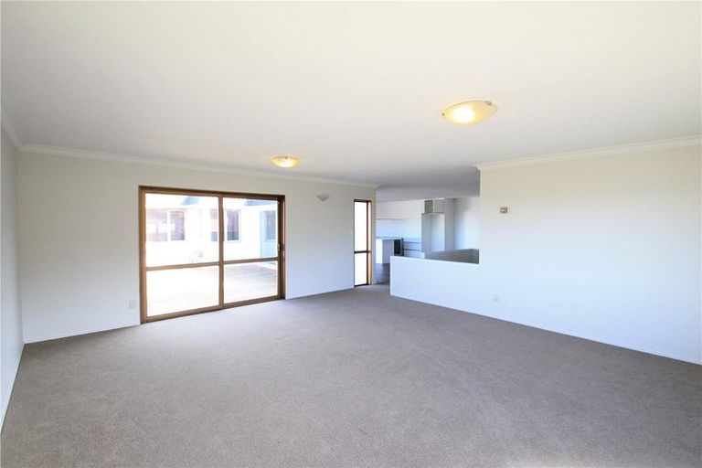 Photo of property in 9 Coromandel Crescent, Mairangi Bay, Auckland, 0630