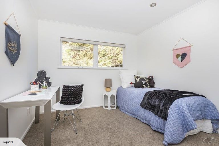 Photo of property in 27b Cypress Drive, Maungaraki, Lower Hutt, 5010