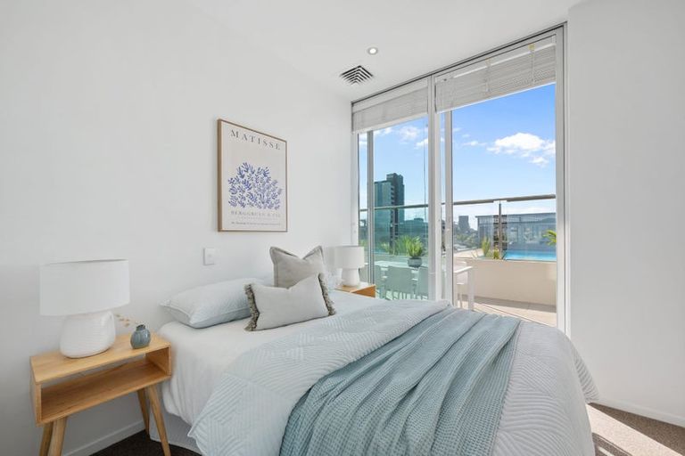 Photo of property in Sentinel Apartments, 401/3 Northcroft Street, Takapuna, Auckland, 0622