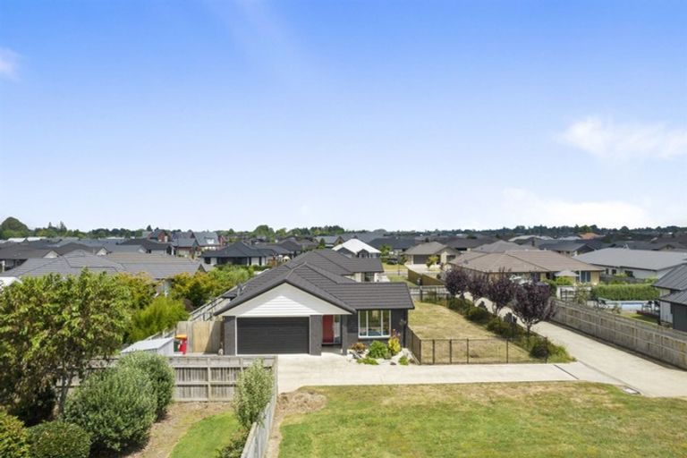 Photo of property in 6 Plescher Crescent, Leamington, Cambridge, 3432