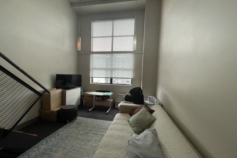Photo of property in Urbane Apartments, 38/29 Webb Street, Mount Cook, Wellington, 6011
