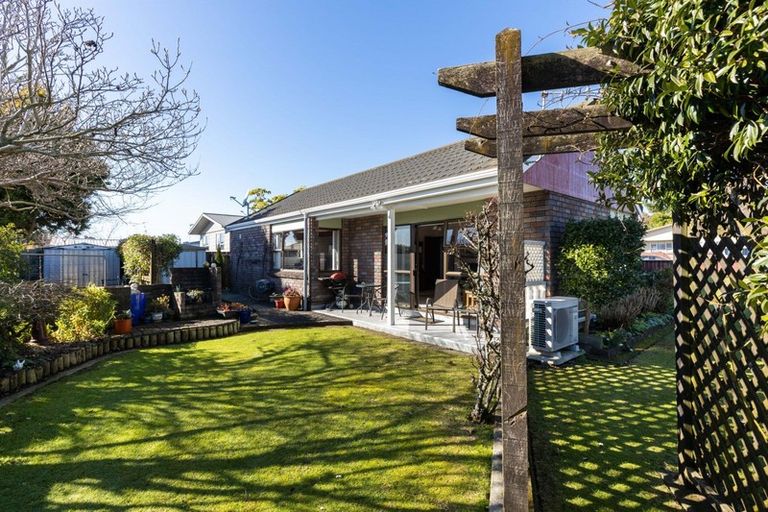 Photo of property in 12 Mace Street, Waitara, 4320