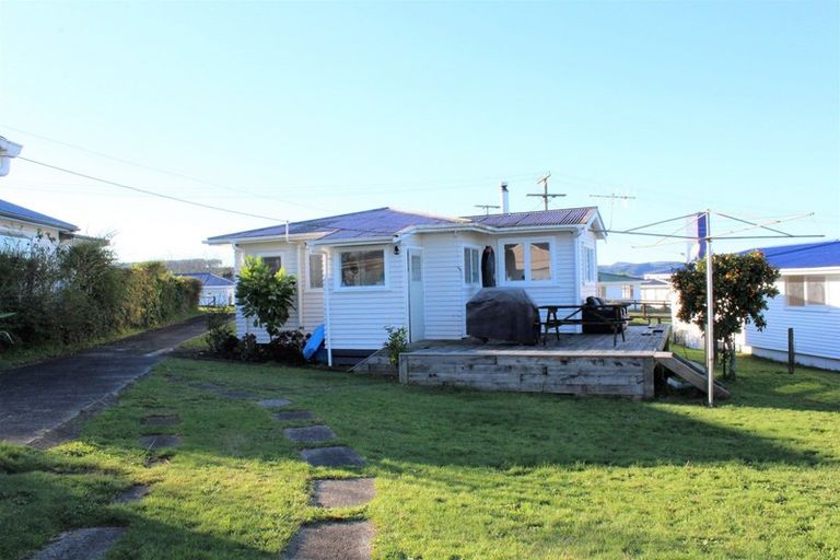 Photo of property in 19 Manuka Terrace, Mangakino, 3421