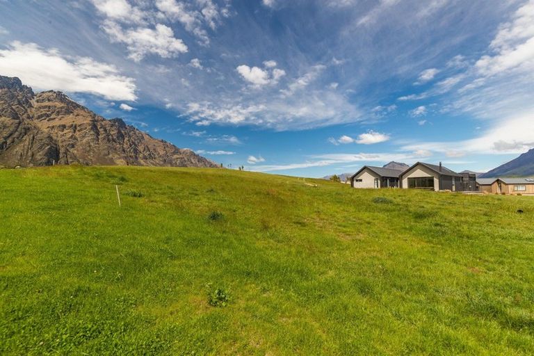 Photo of property in 50 Cunninghams Drive, Jacks Point, Queenstown, 9371