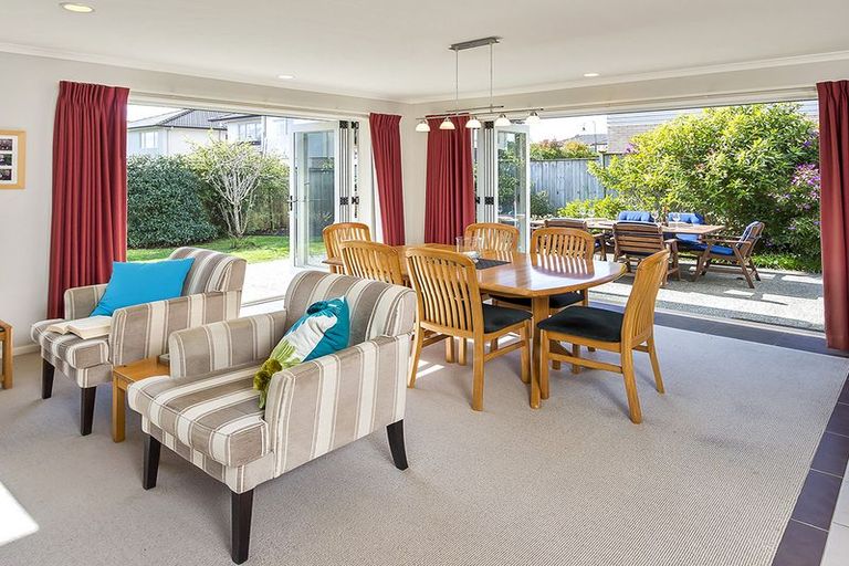 Photo of property in 16 Stornaway Drive, Flat Bush, Auckland, 2016