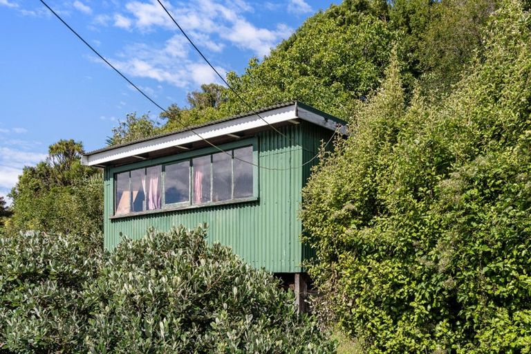Photo of property in 29 Voelas Road, Lyttelton, 8082