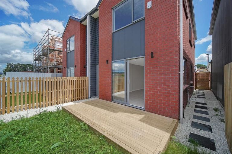 Photo of property in 73 Kaha Road, Papakura, 2110