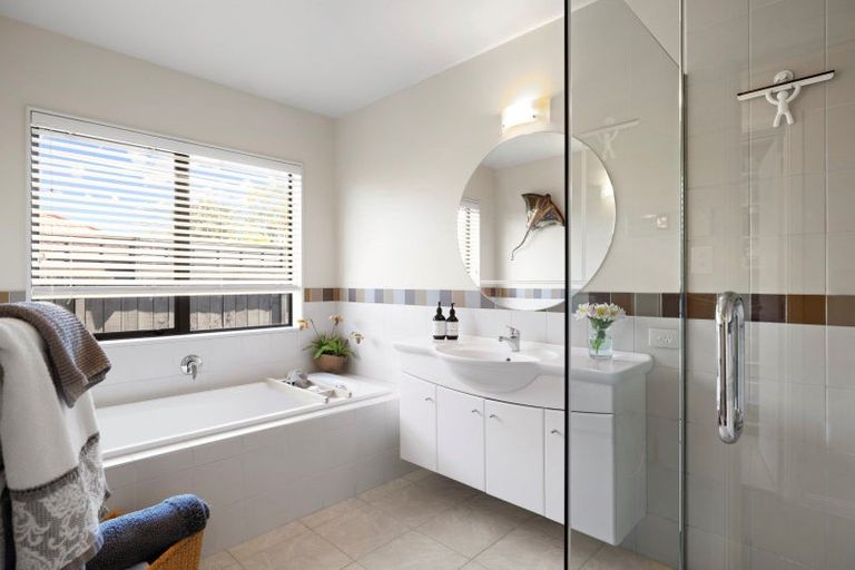 Photo of property in 114 Tuihana Drive, Papamoa Beach, Papamoa, 3118