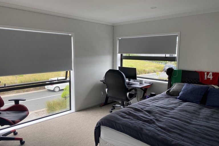 Photo of property in 30 Pennant Street, Long Bay, Auckland, 0630