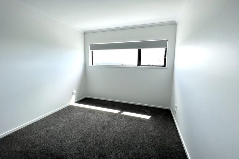 Photo of property in 64 Nugget Avenue, Hobsonville, Auckland, 0616