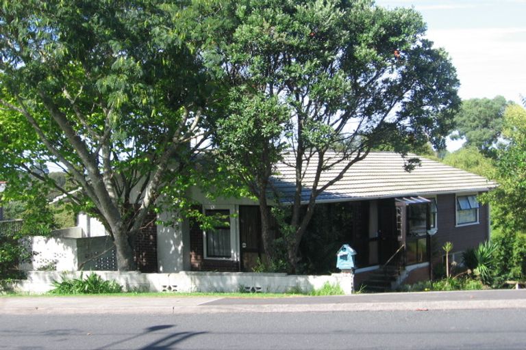 Photo of property in 186 Golf Road, Titirangi, Auckland, 0604