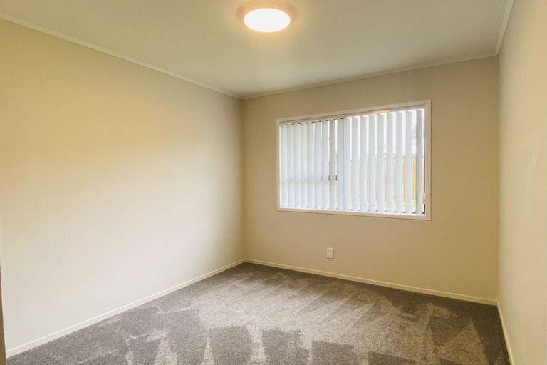 Photo of property in 7 Rene Place, Sunnyhills, Auckland, 2010