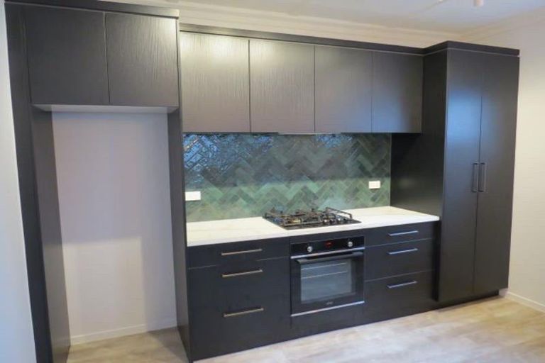 Photo of property in 66 Govett Avenue, Frankleigh Park, New Plymouth, 4310