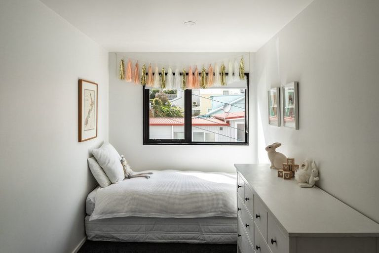 Photo of property in 1a Port Street, Mount Victoria, Wellington, 6011