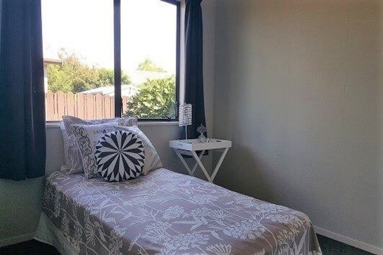 Photo of property in 23a Garland Drive, St Andrews, Hamilton, 3200