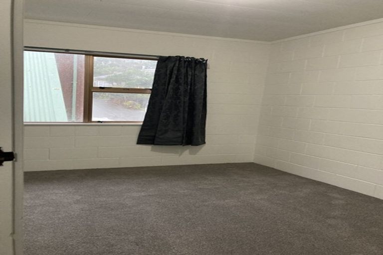 Photo of property in 8 Melrose Crescent, Melrose, Wellington, 6023