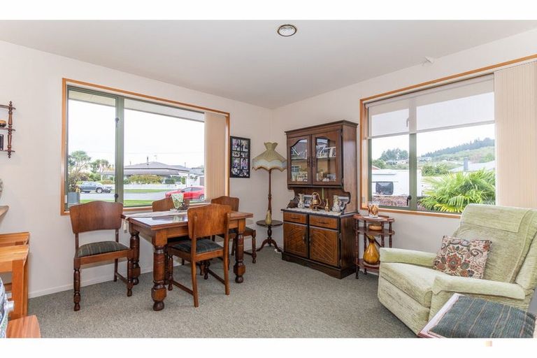 Photo of property in 3 Lewis Street, Geraldine, 7930