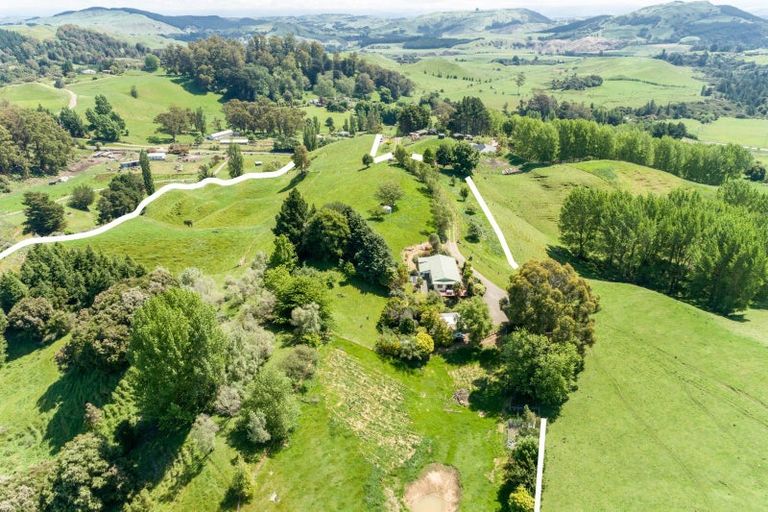 Photo of property in 606 Apley Road, Puketapu, Napier, 4184