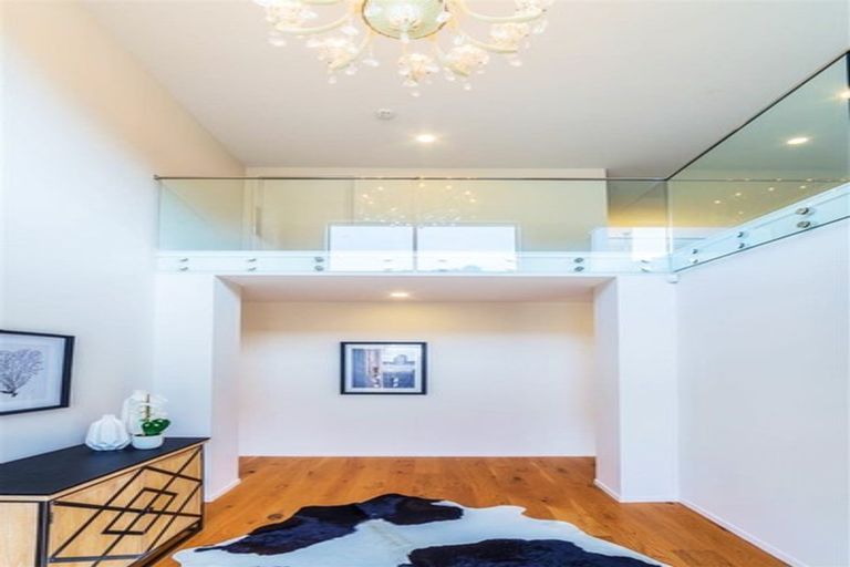 Photo of property in 49 Blacks Road, Greenhithe, Auckland, 0632