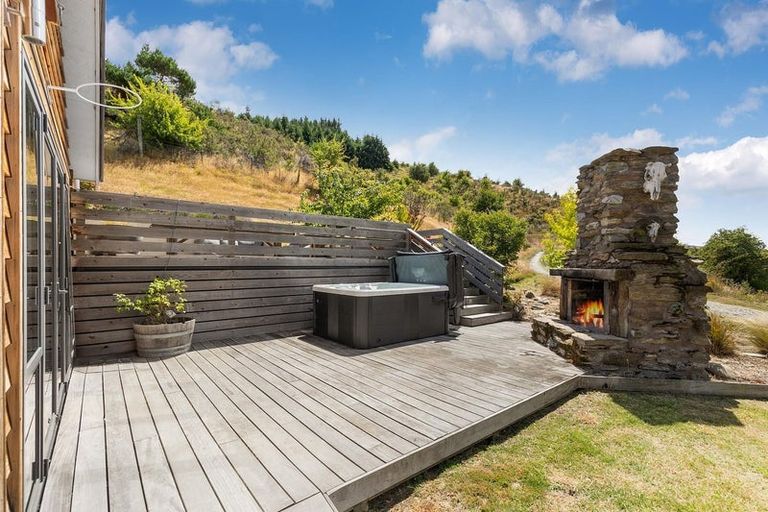 Photo of property in 2384 Cardrona Valley Road, Cardrona, Wanaka, 9382